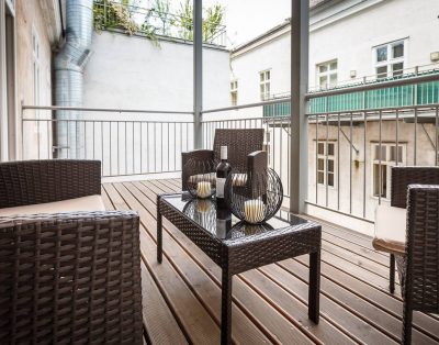 Modern Apartment directly at Opera